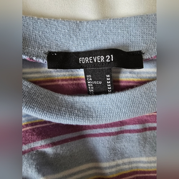 Striped Long Sleeve Crop Top - Picture 7 of 7